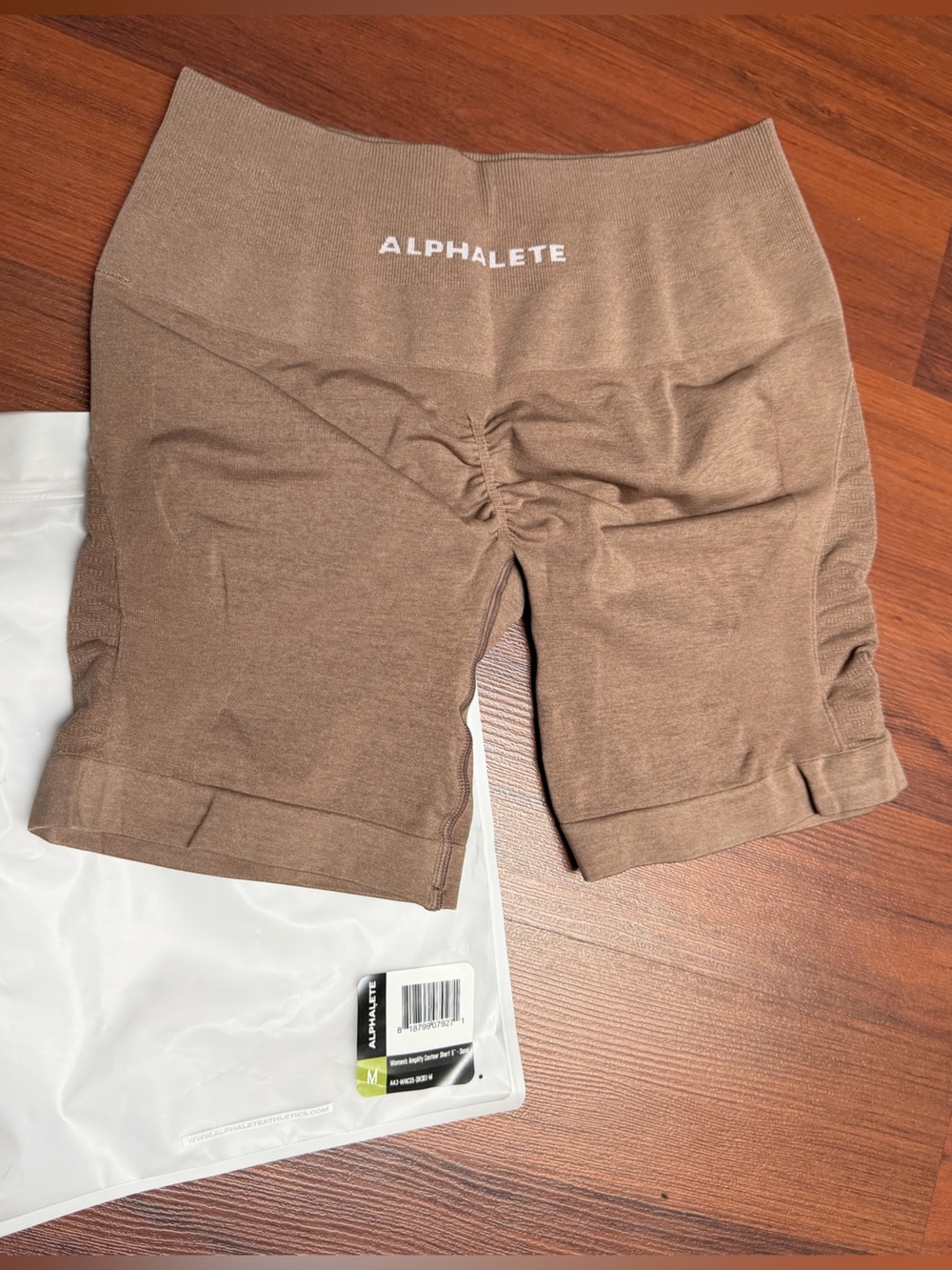 NWT Alphalete Amplify Contour 5” Shorts